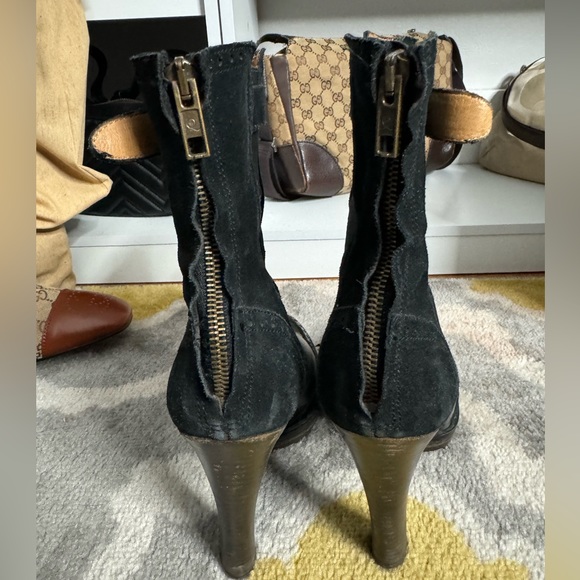 Alexander McQueen leather and patent leather black boots size 40 - Picture 3 of 9